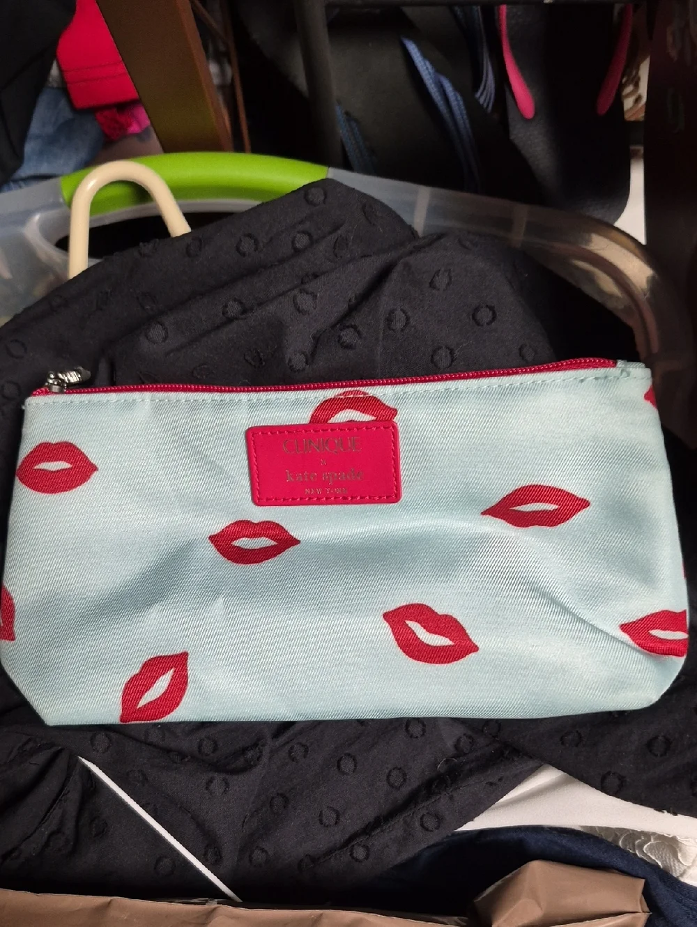 Clinique x Kate Spade Makeup Cosmetic Bag Pouch Aqua w/ Red Lips